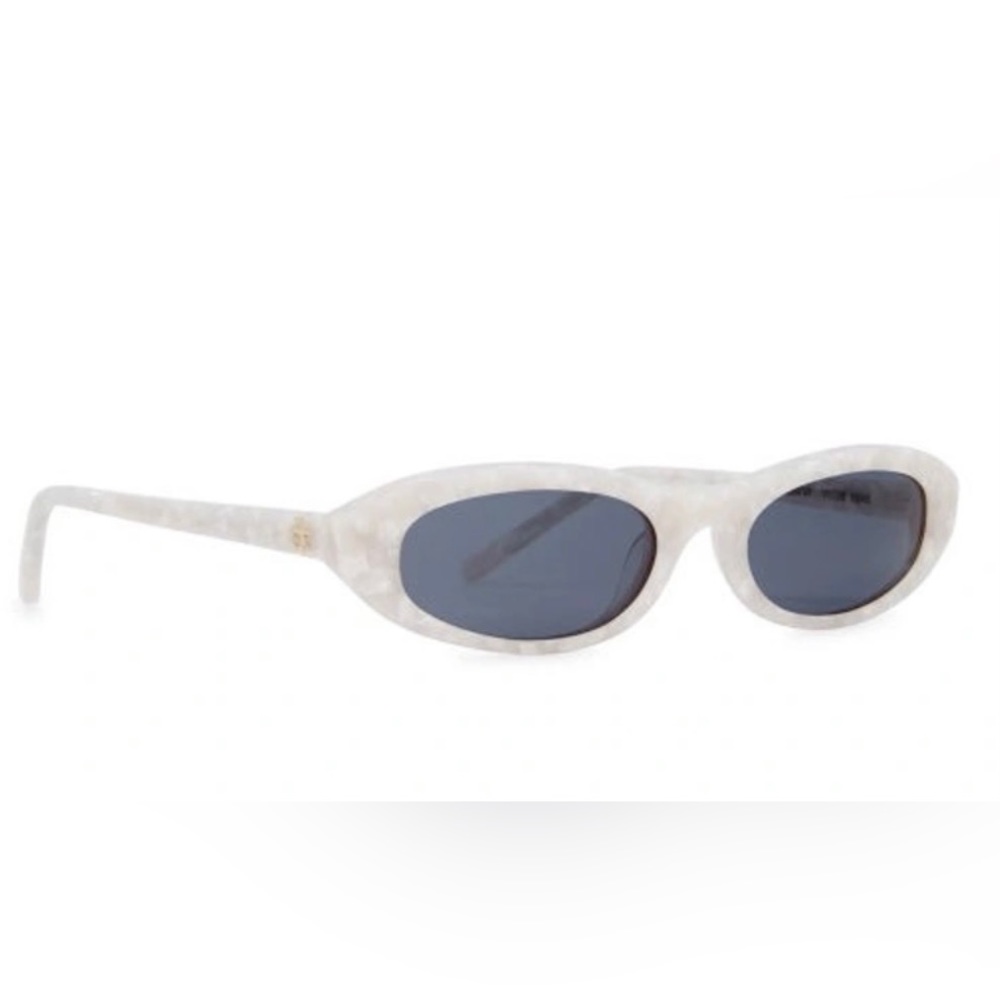 Roberi and Fraud White BABY BETTY Sunglasses White Perl